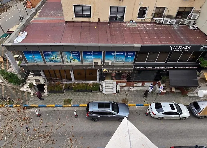 Stay-five 3 Modern Self Check-in Mine Peza