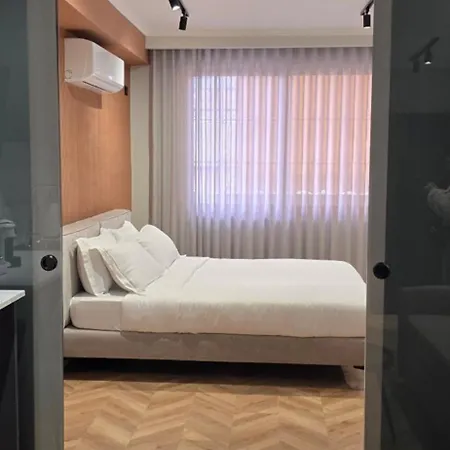 Lejlighedshotel Stay-five 3 Modern Self Check-in Mine Peza 3*